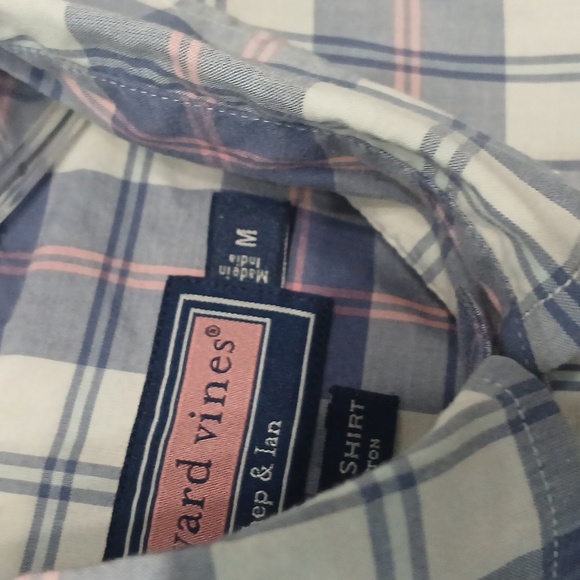 Vineyard vines Men's Purple Plaid Shirt, long-sleeved, pre-owned excellent cond - Picture 4 of 7